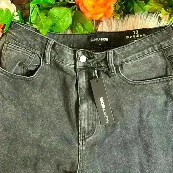 Fashion Nova Black Tall Get It Straight Slouch Fit Jeans, 13 - Picture 6 of 9